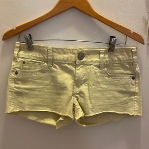 Aeropostale shorts in light green
